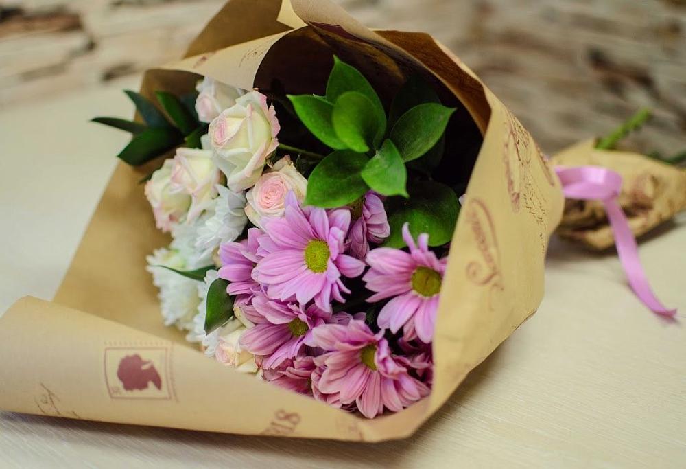 Букет цветов из: Розы и Хризантемы в Михали