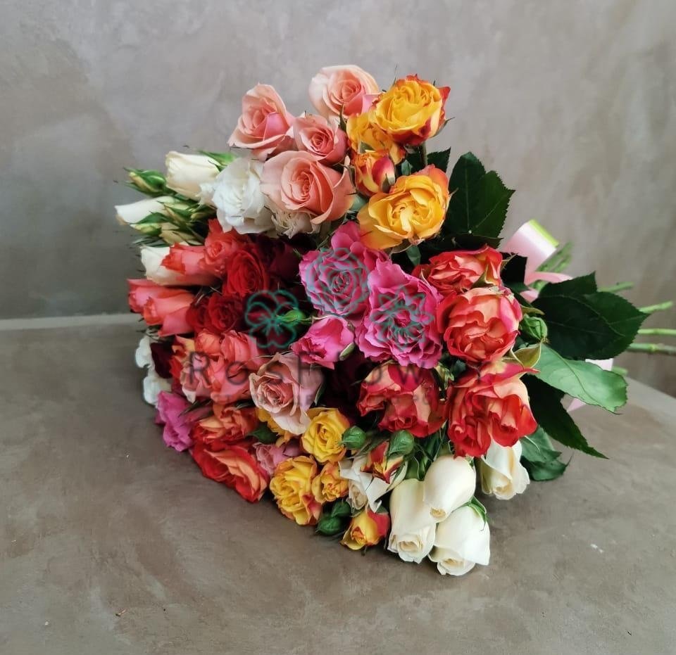 Букет цветов из: Розы в Михали