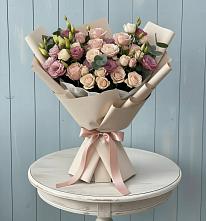 Букет цветов из:  Розы и Лизиантусы #REPLACE_PRED# Михали