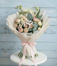 Букет цветов из:  Розы и Лизиантусы в Михали