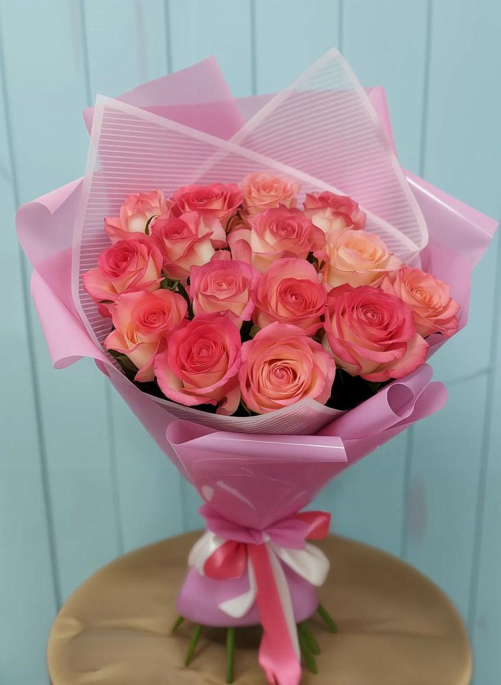 Букет 15 Розовых роз Равель в Михали