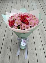 Букет цветов из:  Альстромерии #REPLACE_PRED# Михали