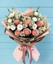 Букет цветов из:  Розы, Альстромерии и Лизиантусы в Михали