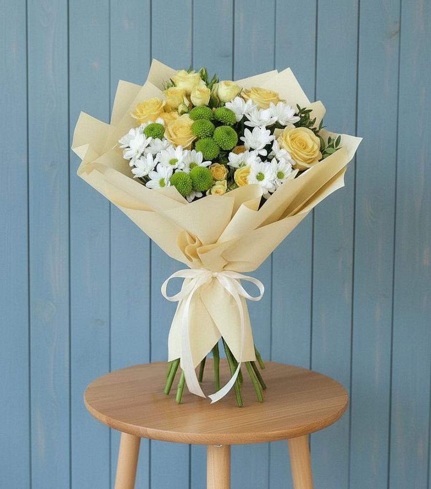 Букет цветов из: Хризантемы и Розы в Михали