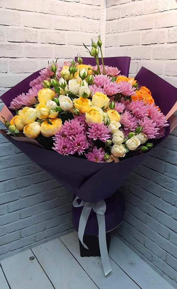 Букет цветов из: Хризантемы и Розы в Михали