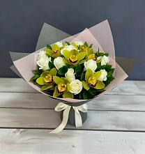 Букет цветов из:  Орхидеи и Розы в Михали