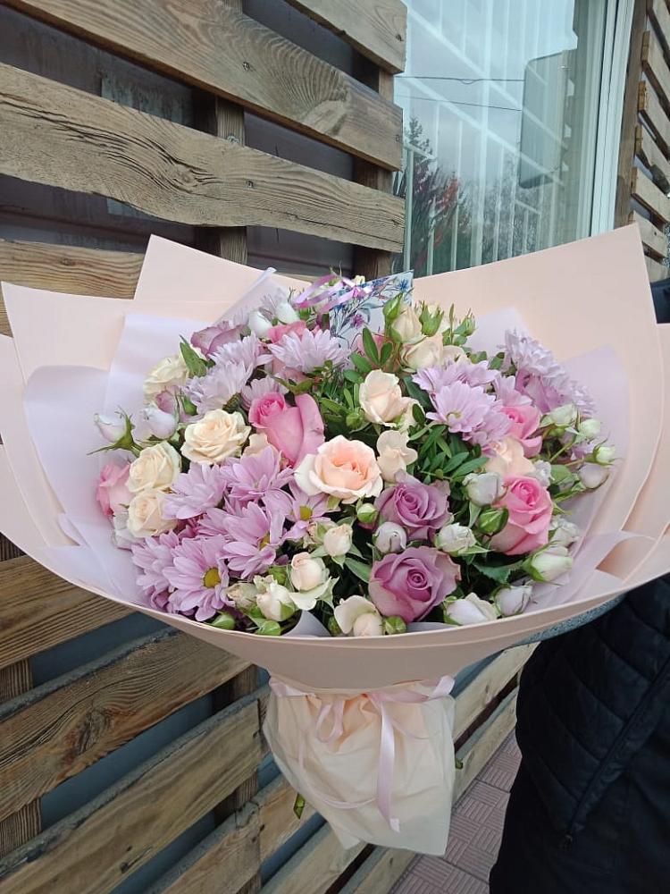 Букет цветов из: Розы и Хризантемы в Михали