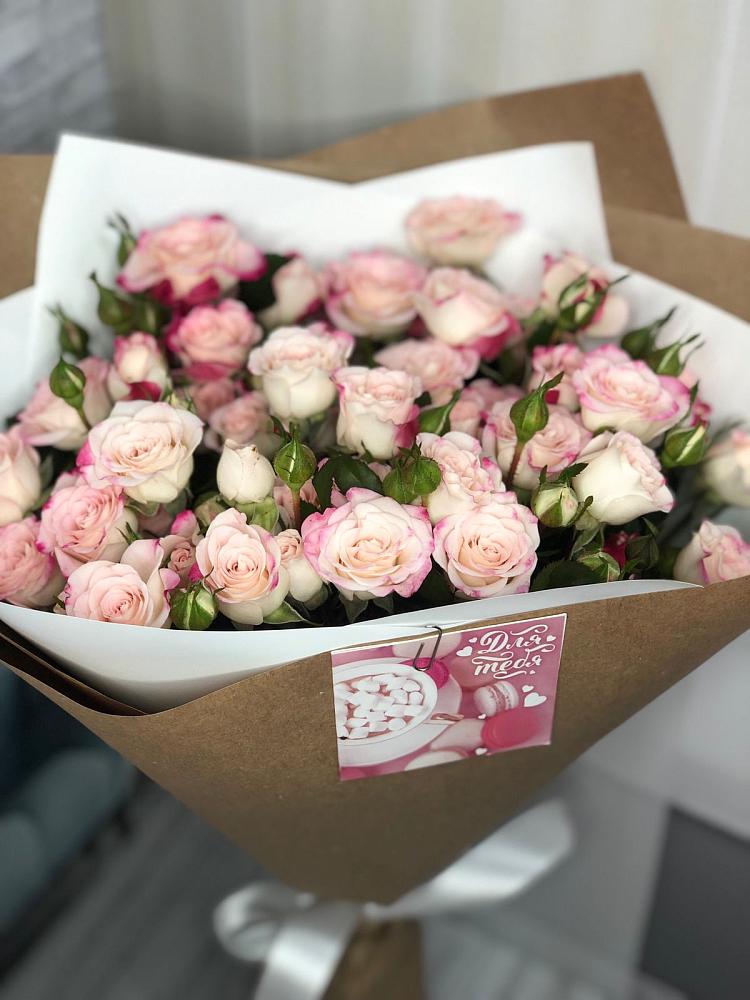 Букет цветов из: Розы в Михали