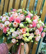 Букет цветов из:  Розы #REPLACE_PRED# Михали