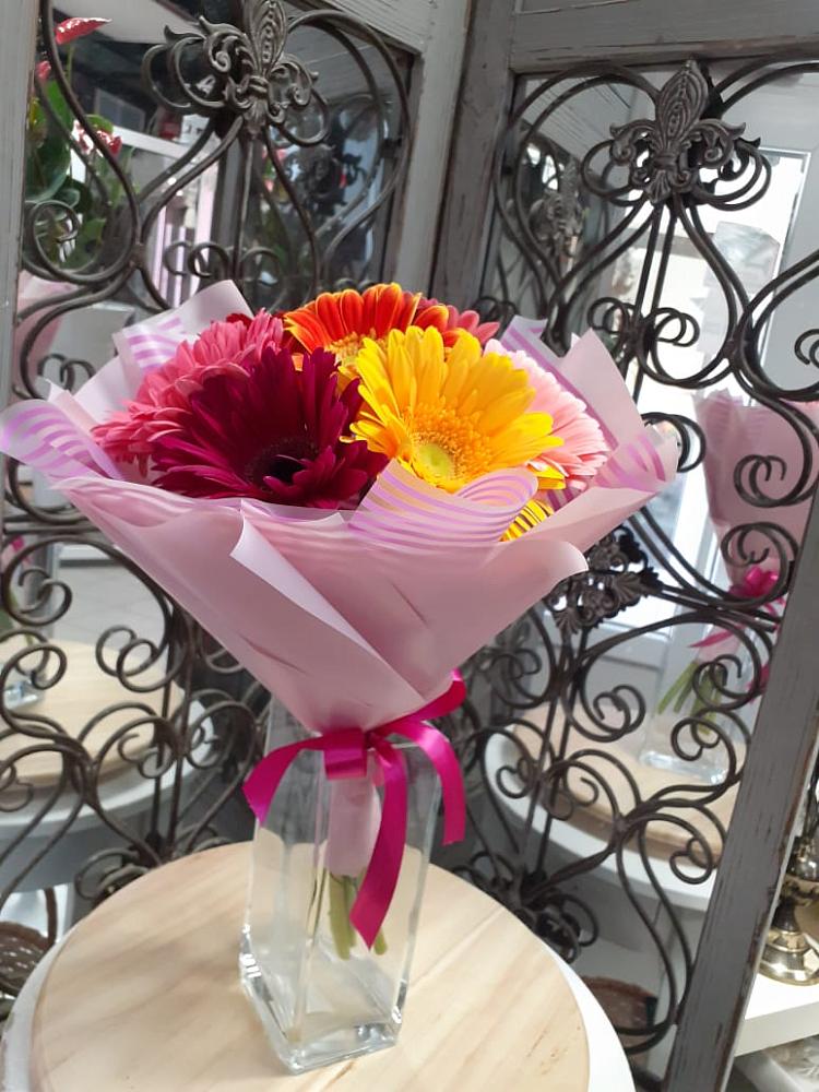 Букет цветов из: Герберы в Михали