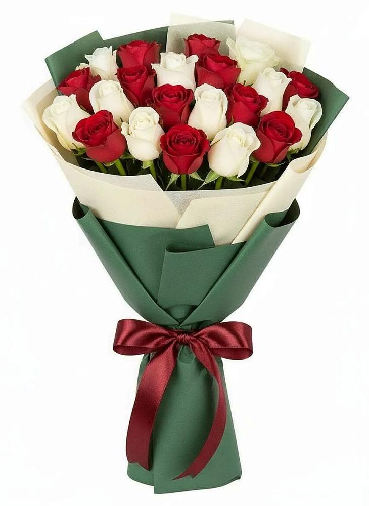 Букет Микс из красных и белых роз в Михали