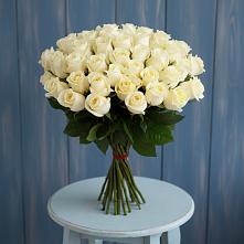Букет 51 Белая роза Эдлесс Лав в Михали