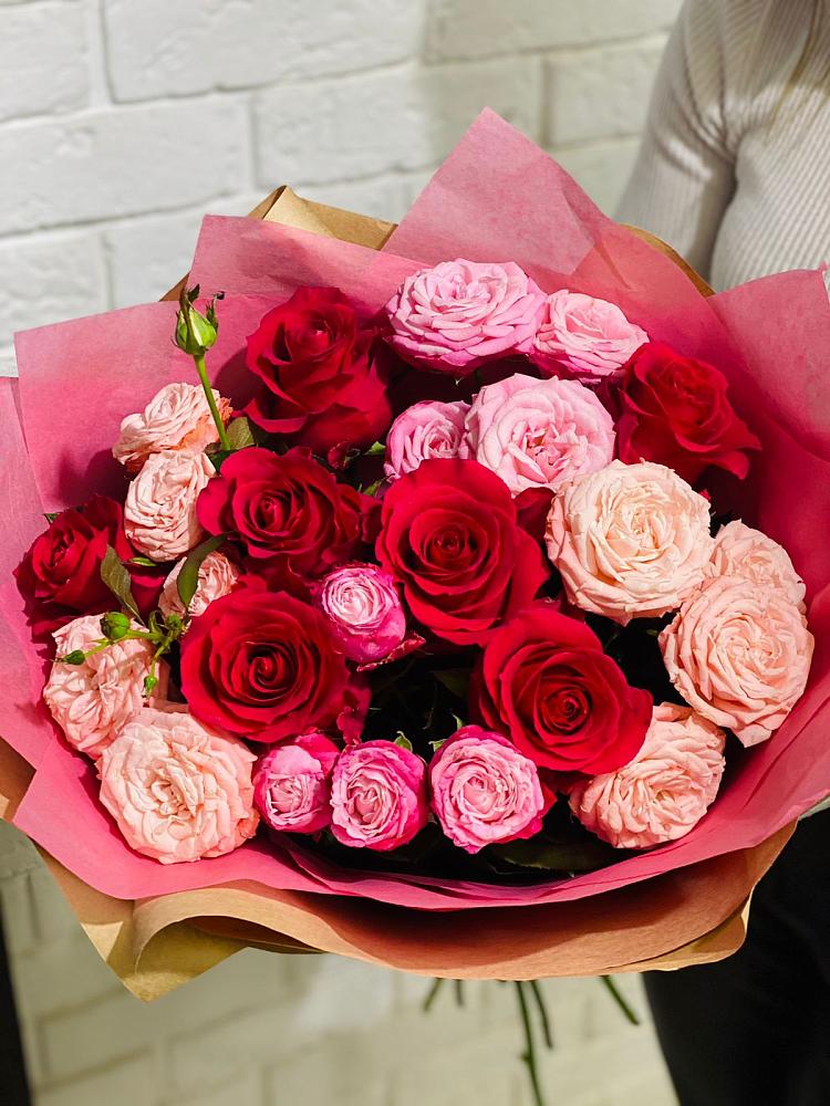 Букет цветов из: Розы в Михали