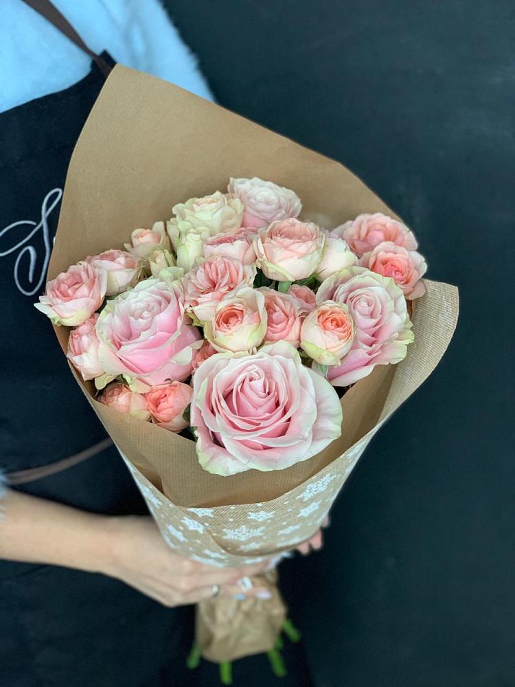 Букет цветов из: Хризантемы и Розы в Михали