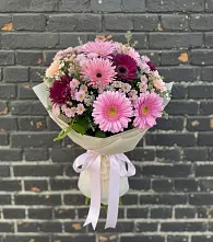 Букет цветов из:  Герберы и Хризантемы в Михали