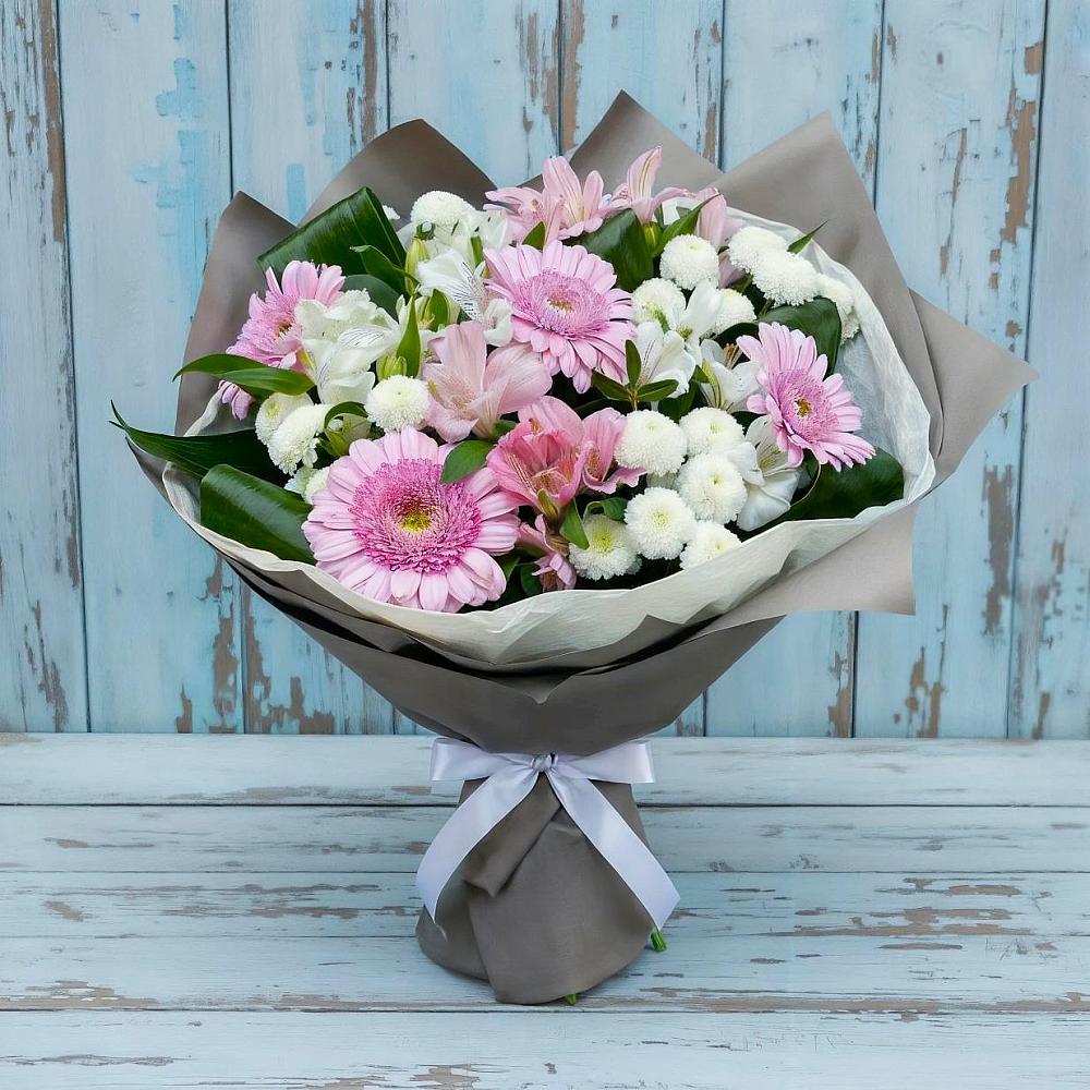 Букет цветов из: Герберы, Альстромерии и Хризантемы в Михали