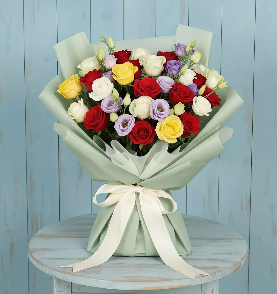 Букет цветов из: Розы в Михали